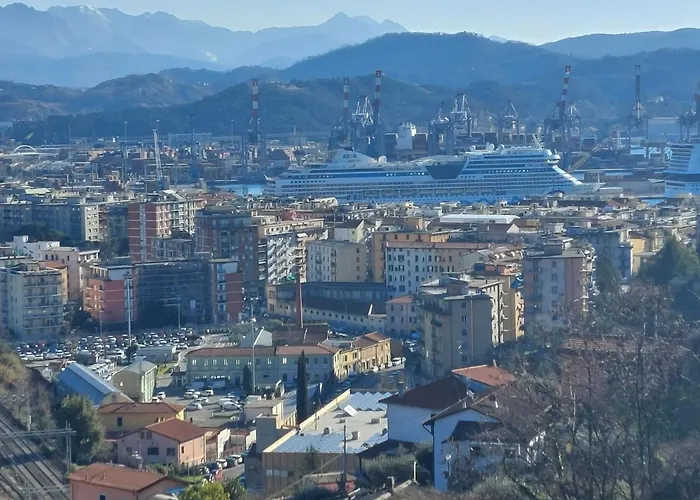 Appartement Charlotte Con Parcheggio, 5 Terre, Vicino Stazione La Spezia