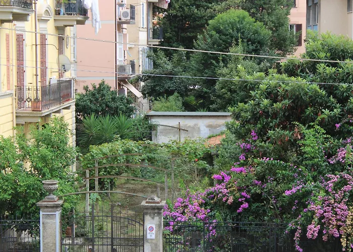 Charlotte Con Parcheggio, 5 Terre, Vicino Stazione Apartment *