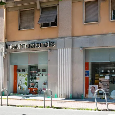 Charlotte Con Parcheggio, 5 Terre, Vicino Stazione Специя